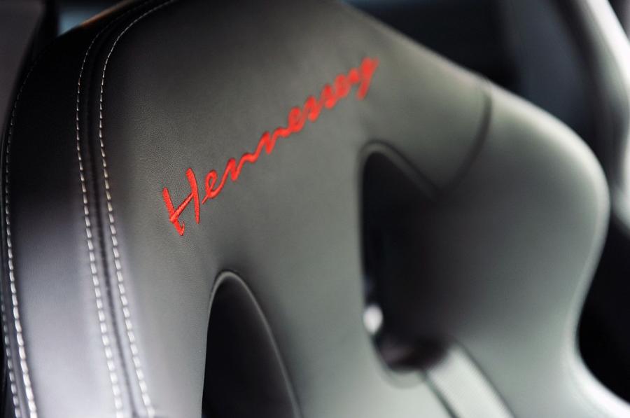 Детали интерьера Cadillac CTS-V VR1200 Twin-Turbo by Hennessey 2012 года  (фото 18 из 57)